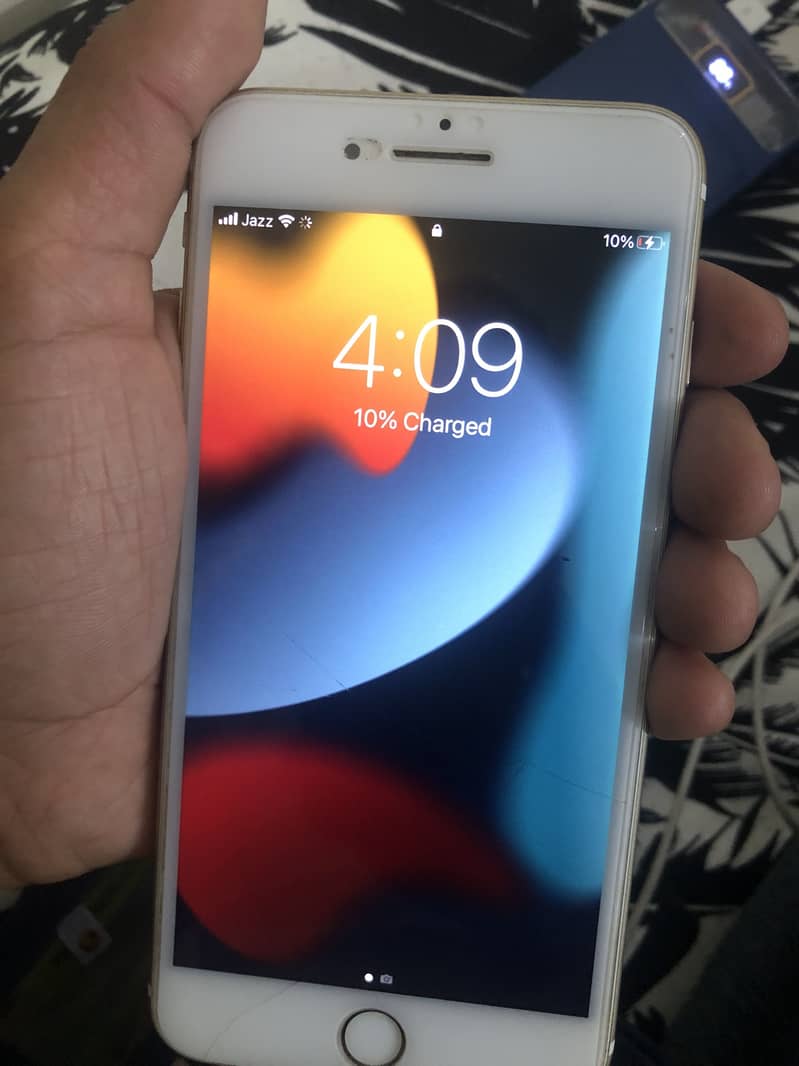 Apple iPhone 7 Plus 1