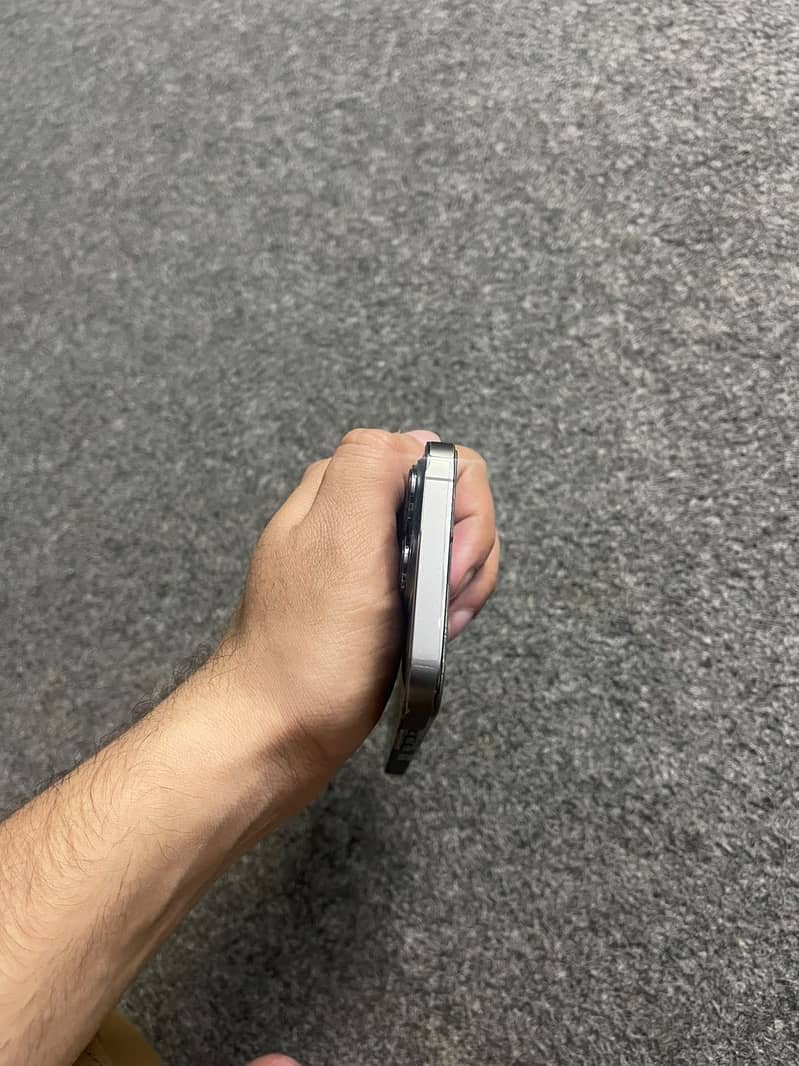 Apple iPhone 13 Pro 3