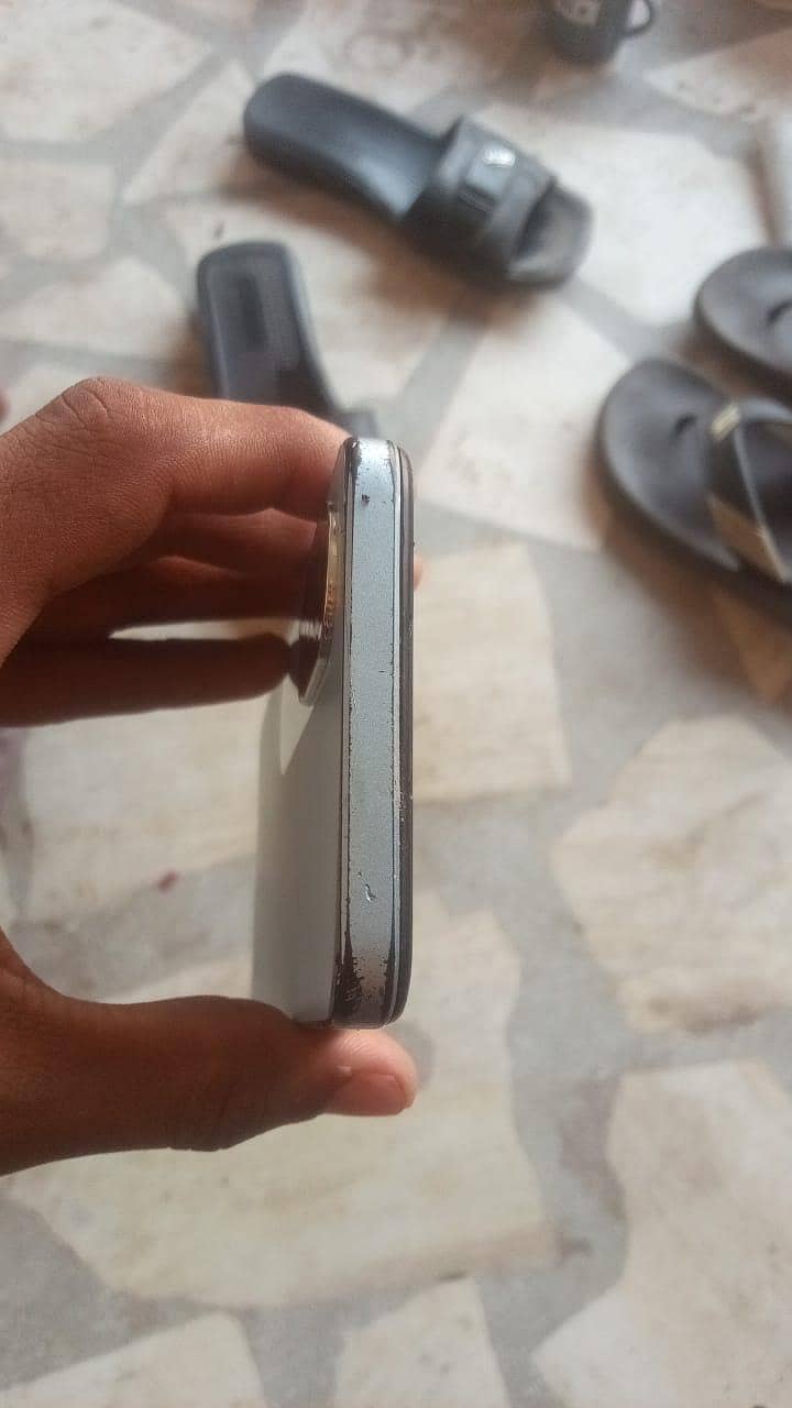 OPPO A18 0