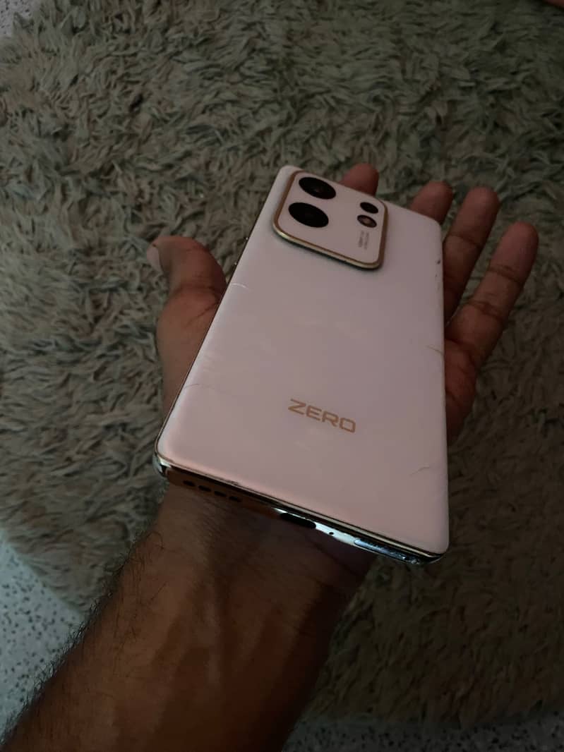 Infinix Zero 30 6