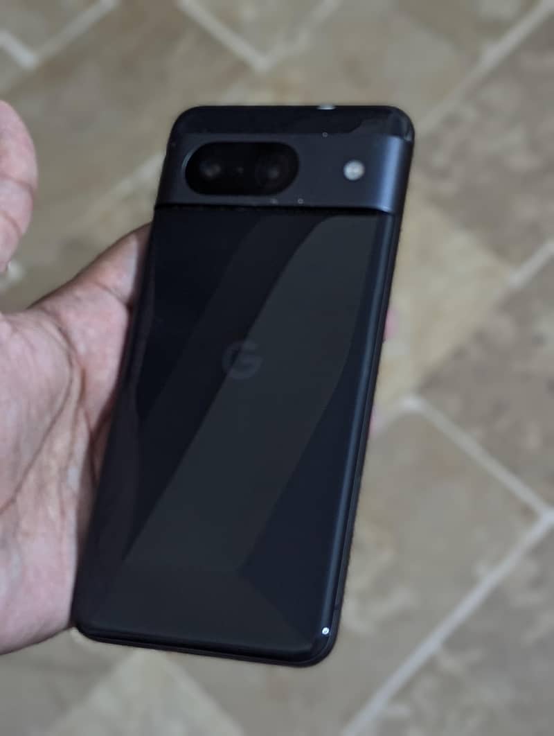Google Pixel 8 2