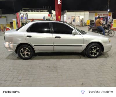 Suzuki Baleno jar 2005
