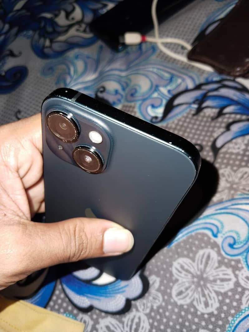 Apple iPhone 15 1