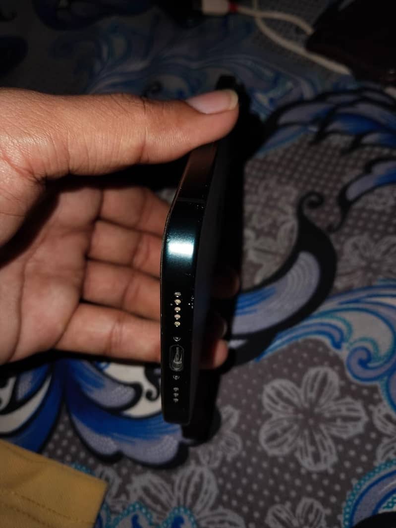 Apple iPhone 15 3