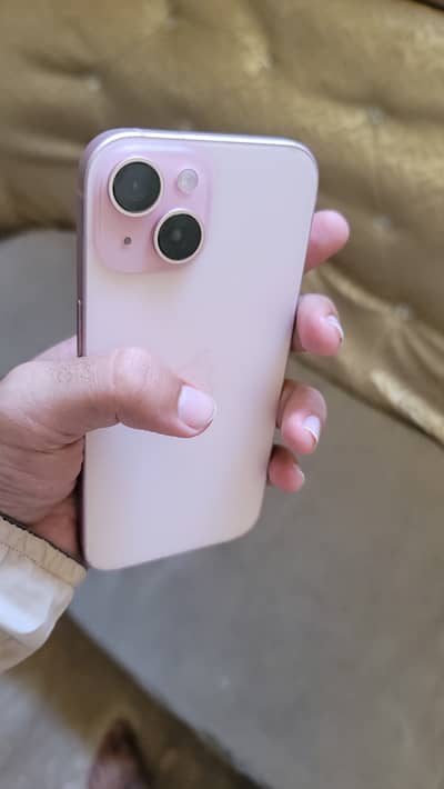 Apple iPhone 15