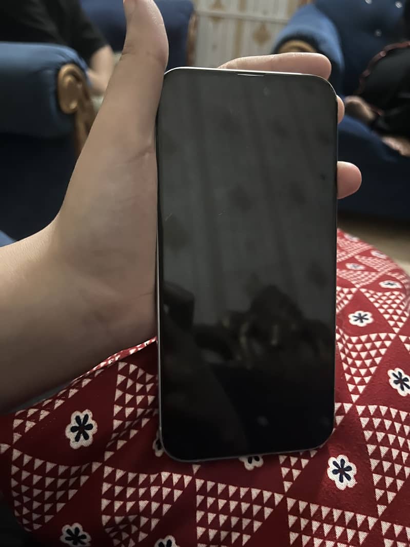 Apple iPhone 15 plus 2