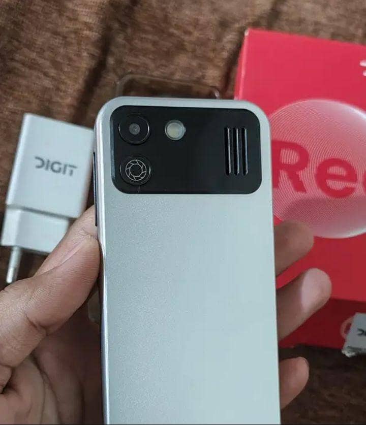 Digit red one 3