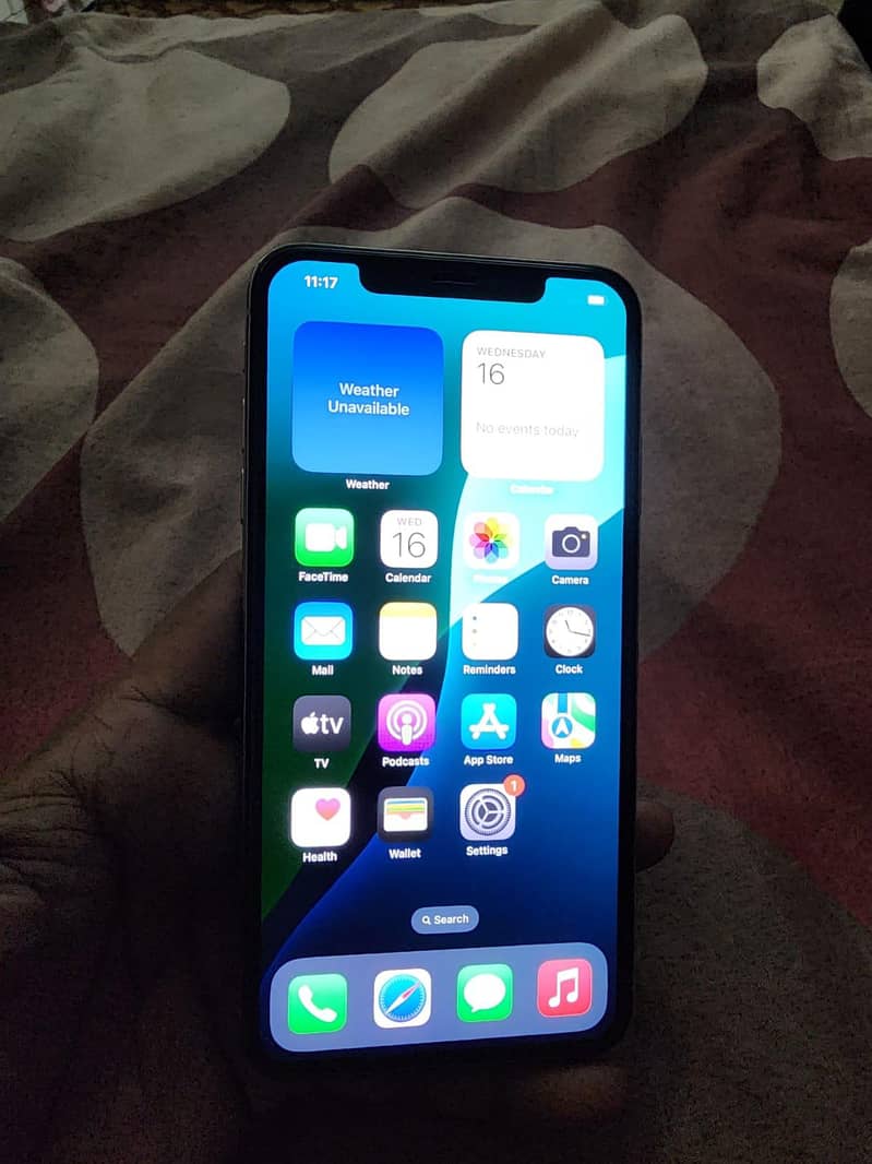 Apple iPhone X 3