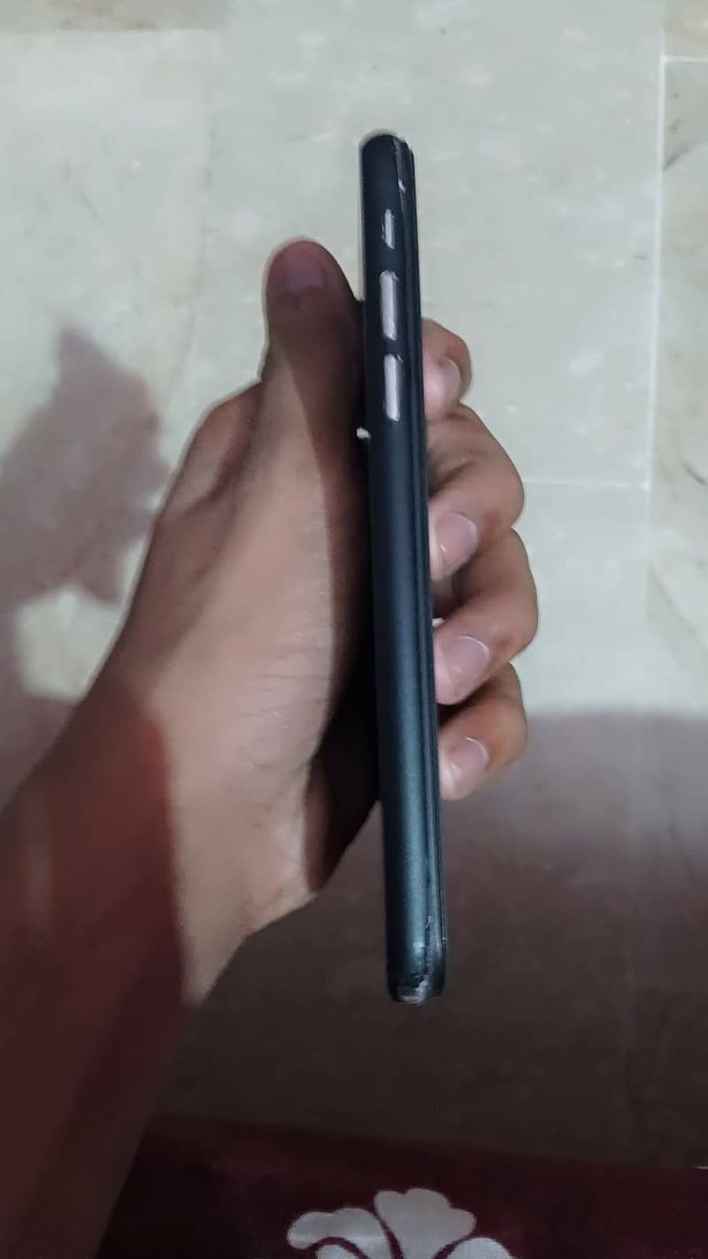 Apple iPhone X 3