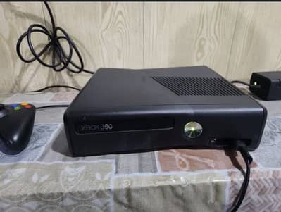 Xbox 360 110 games installed wireless controller