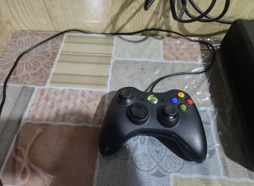 Xbox 360 110 games installed wireless controller 1
