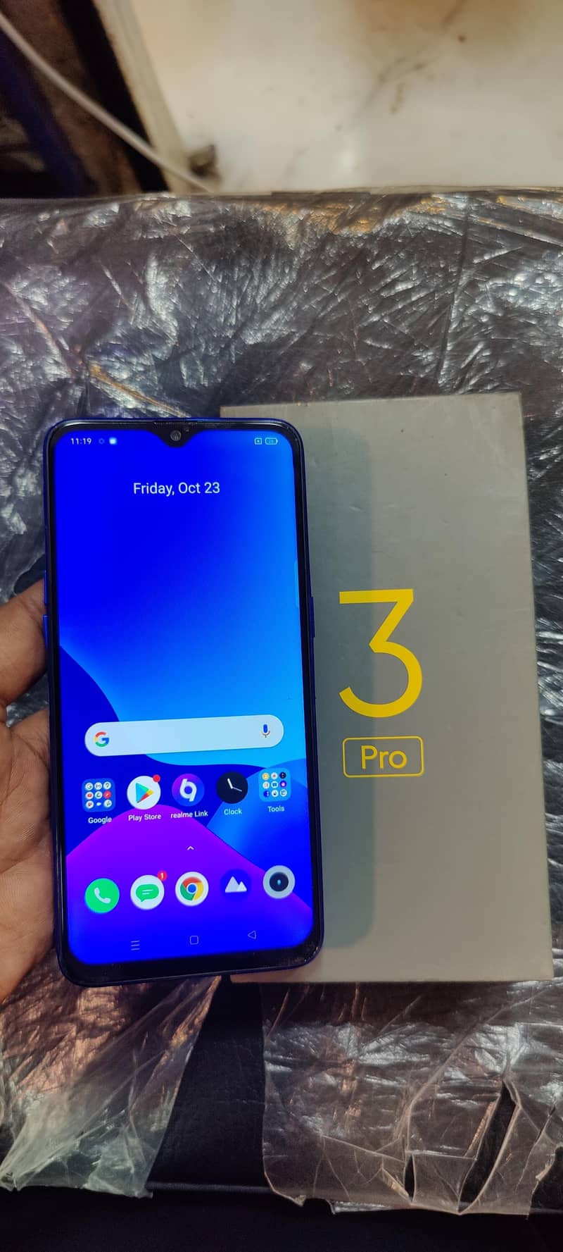 Realme 3 Pro 1