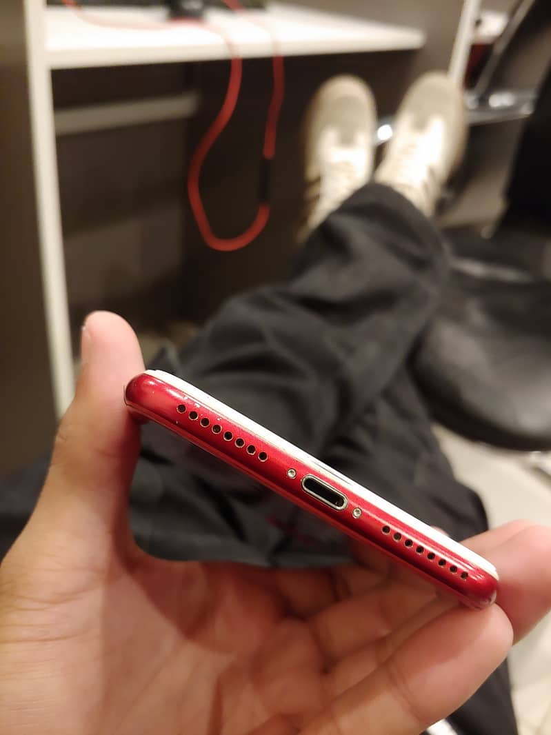 Apple iPhone 7 Plus 6
