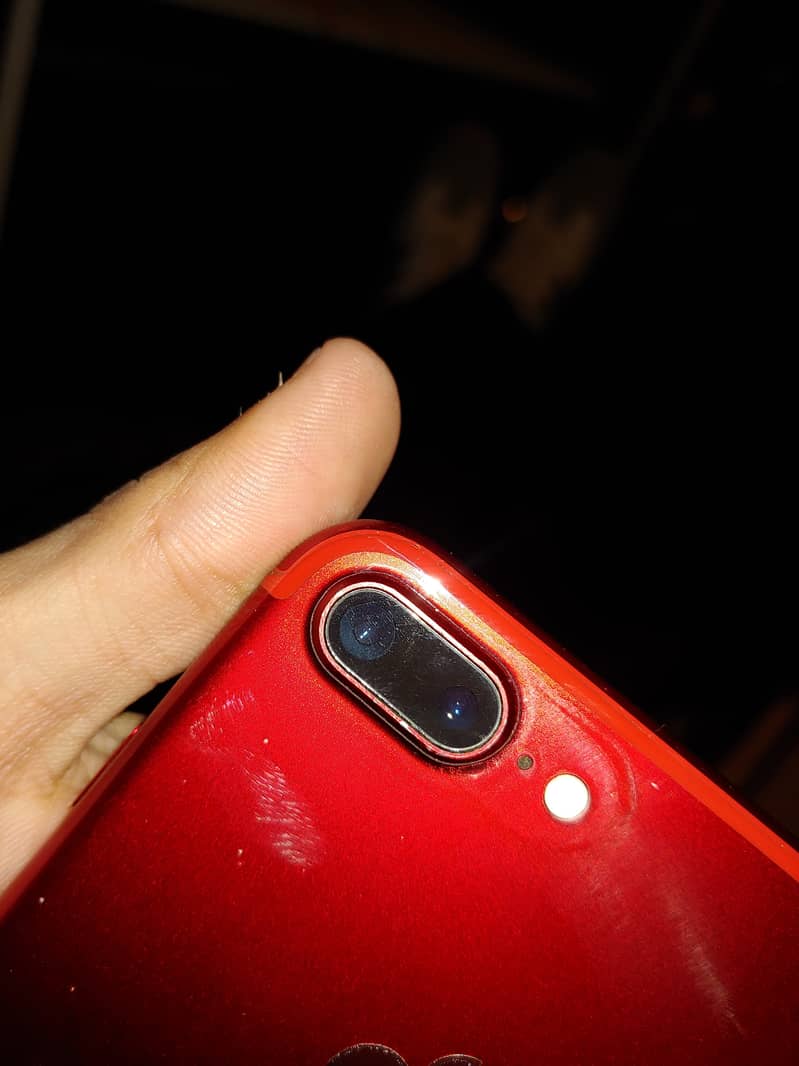 Apple iPhone 7 Plus 9