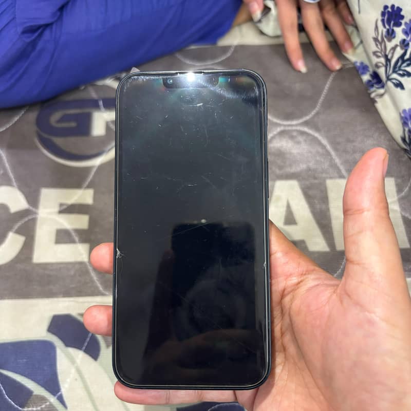 Apple iPhone 13 1