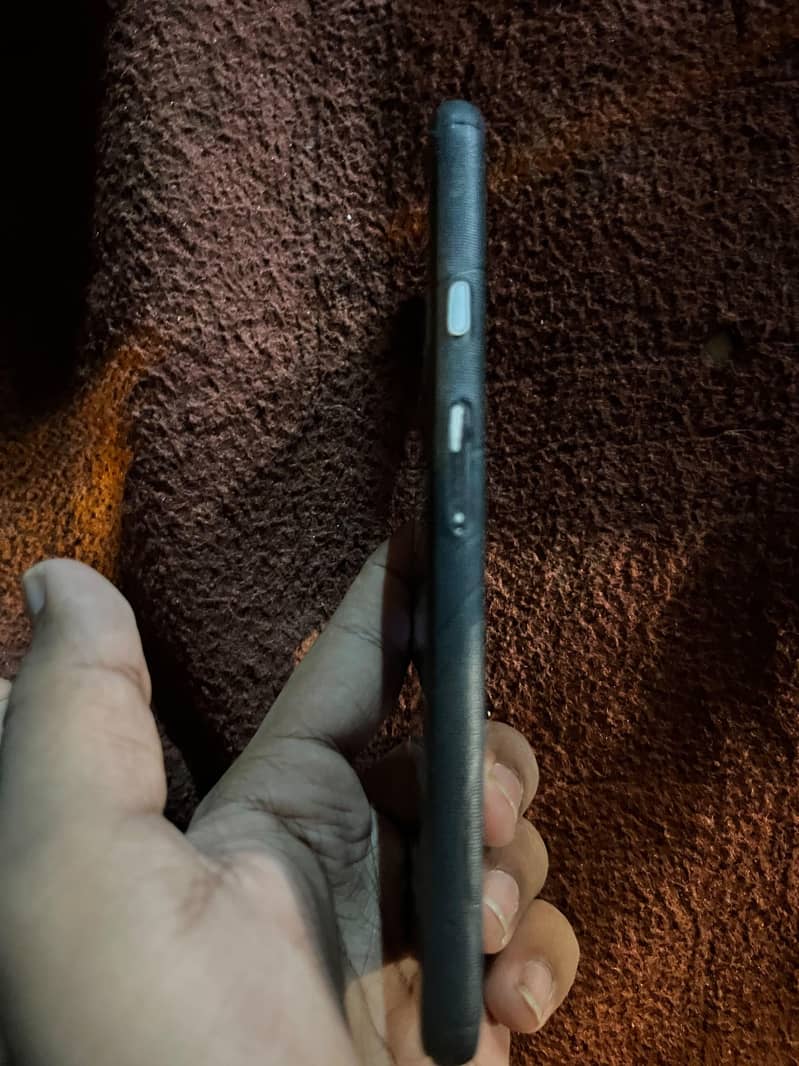 Google Pixel 4 3