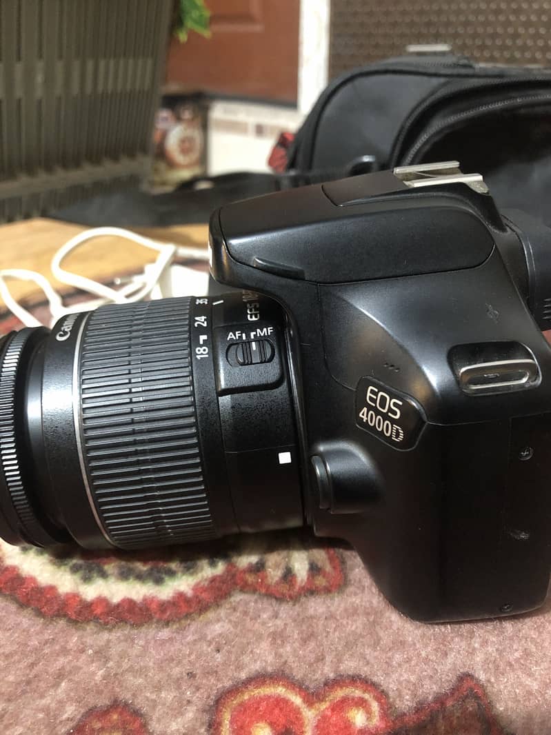 Canon EOS 4000d 1