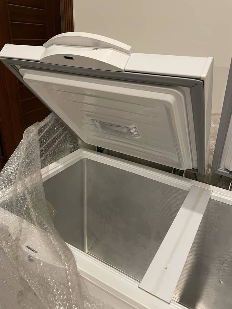 Dawlance Deep Freezer 3