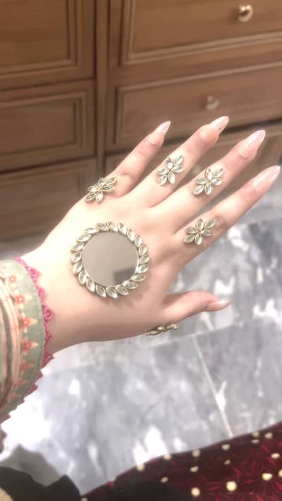 Kundan mehndi