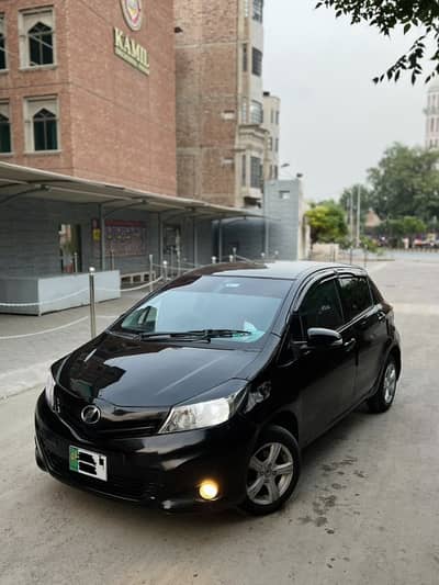 Toyota Vitz 2011