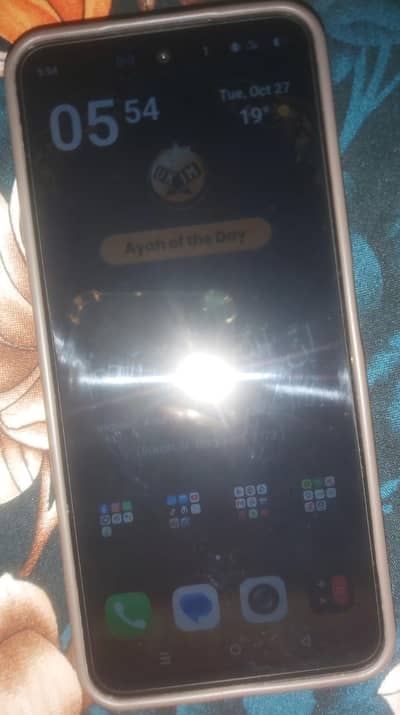 Infinix Hot 60i silver condition in waranty