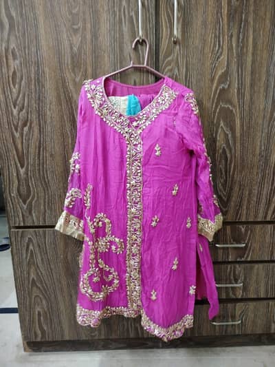 Chiffon shirt and dupatta with gota work on it along with grip trous