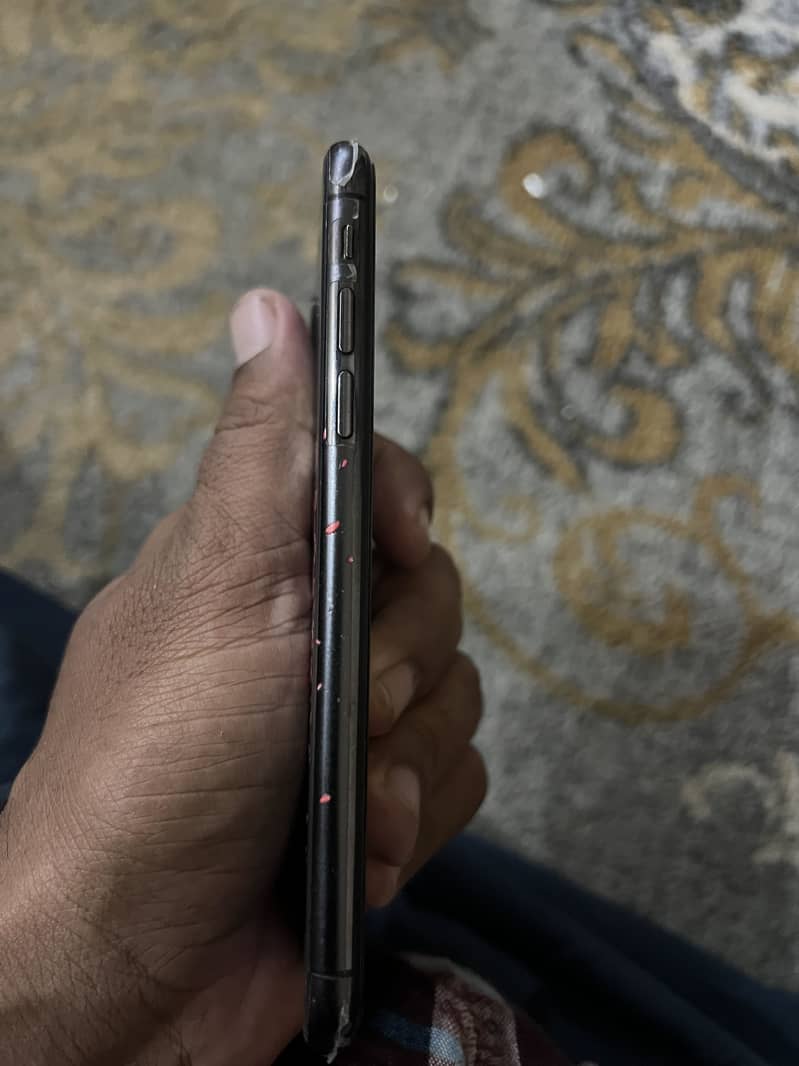 Apple iPhone X 0
