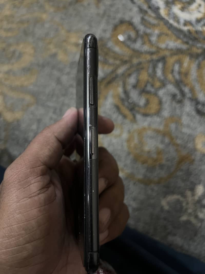 Apple iPhone X 2