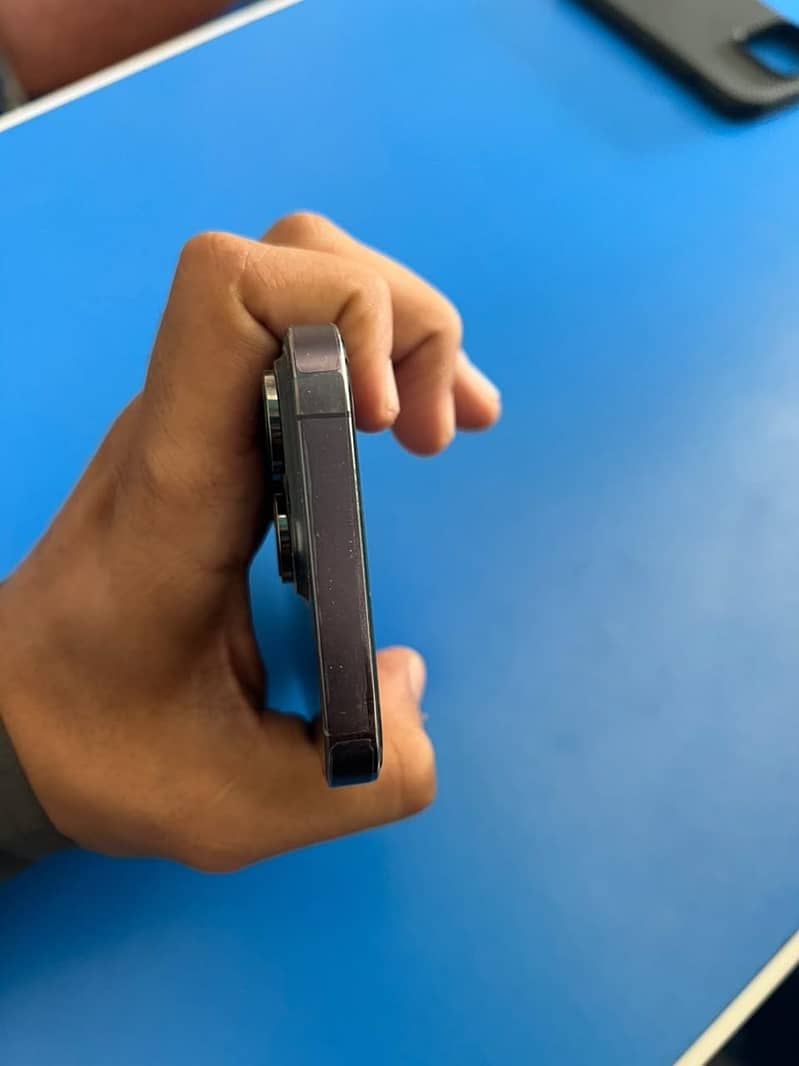 Apple iPhone 14 Pro 1