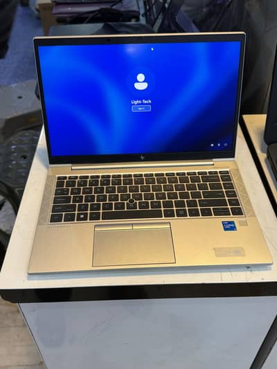 Hp Elite book 830 G7 Intel core i5