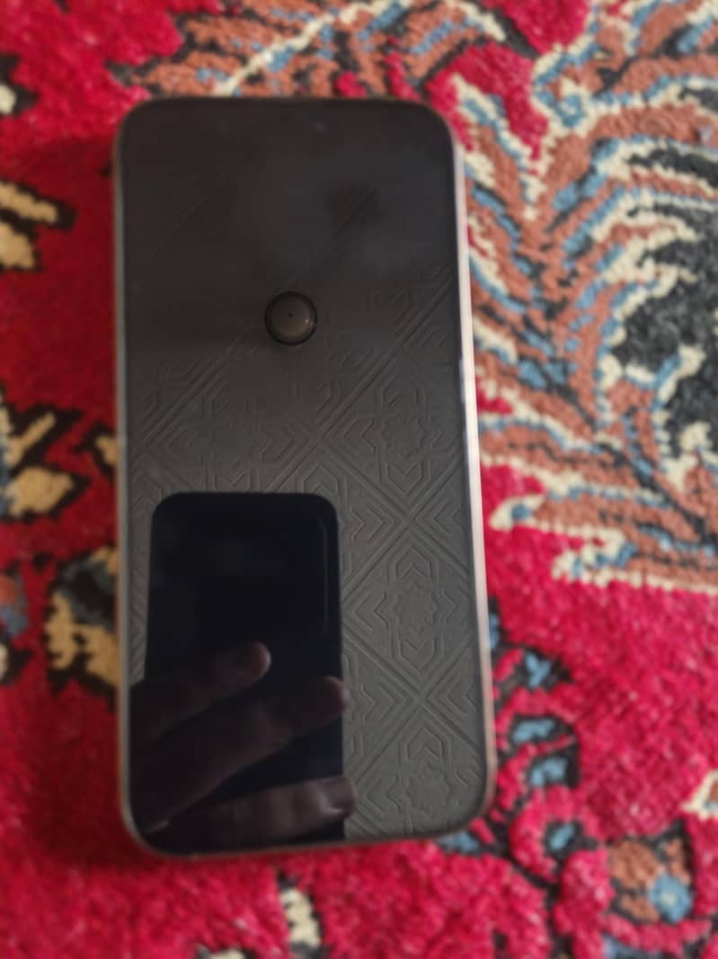 Apple iPhone 16 Pro Max 6