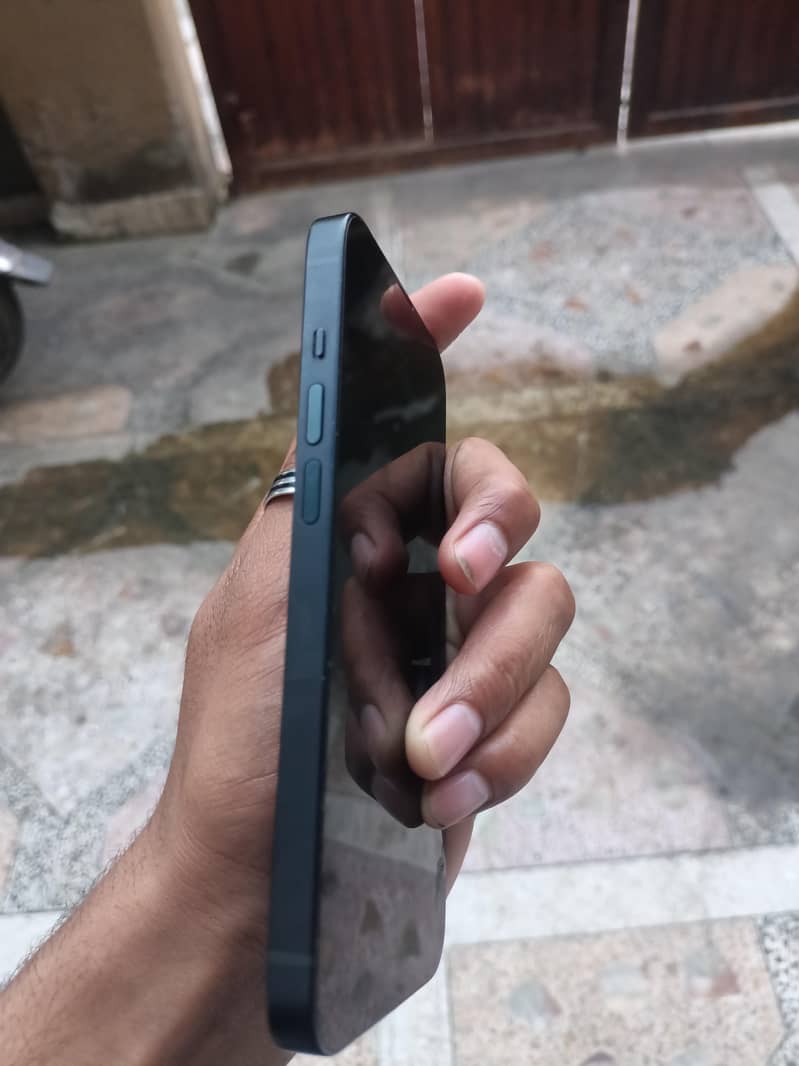 Apple iPhone 14 2