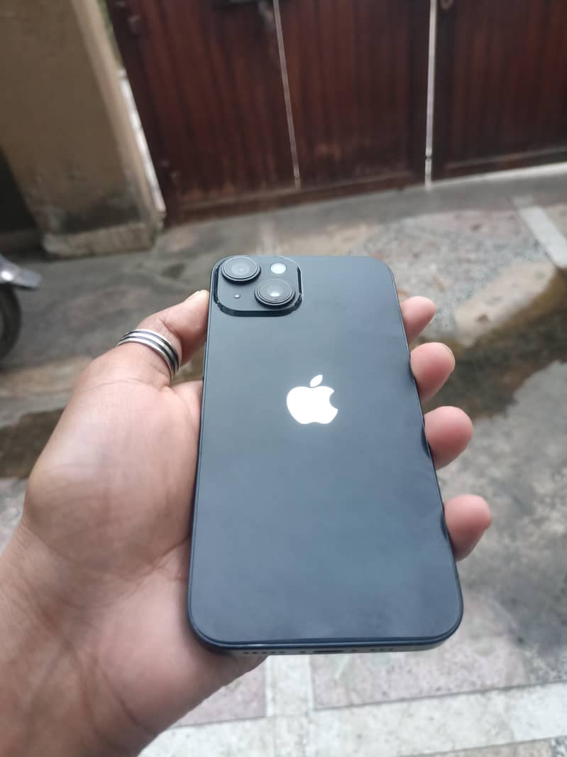 Apple iPhone 14 3