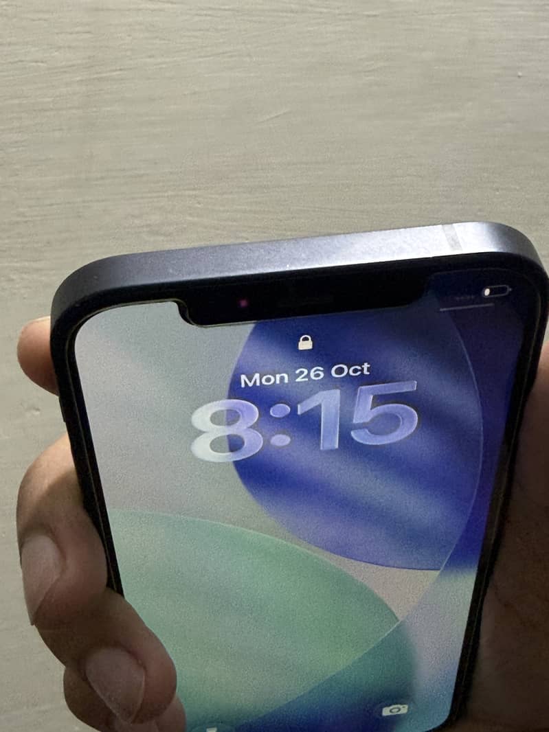 Apple iPhone 12 3