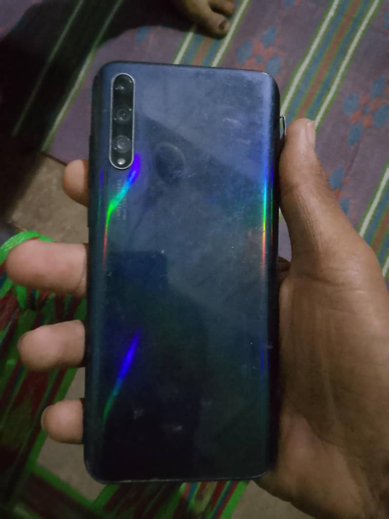 Huawei Y8p 1