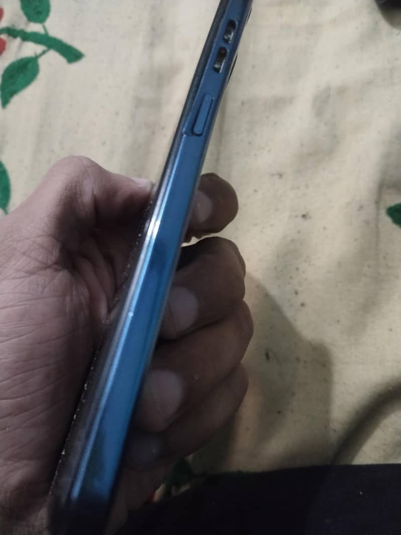 Tecno Spark 10C 3