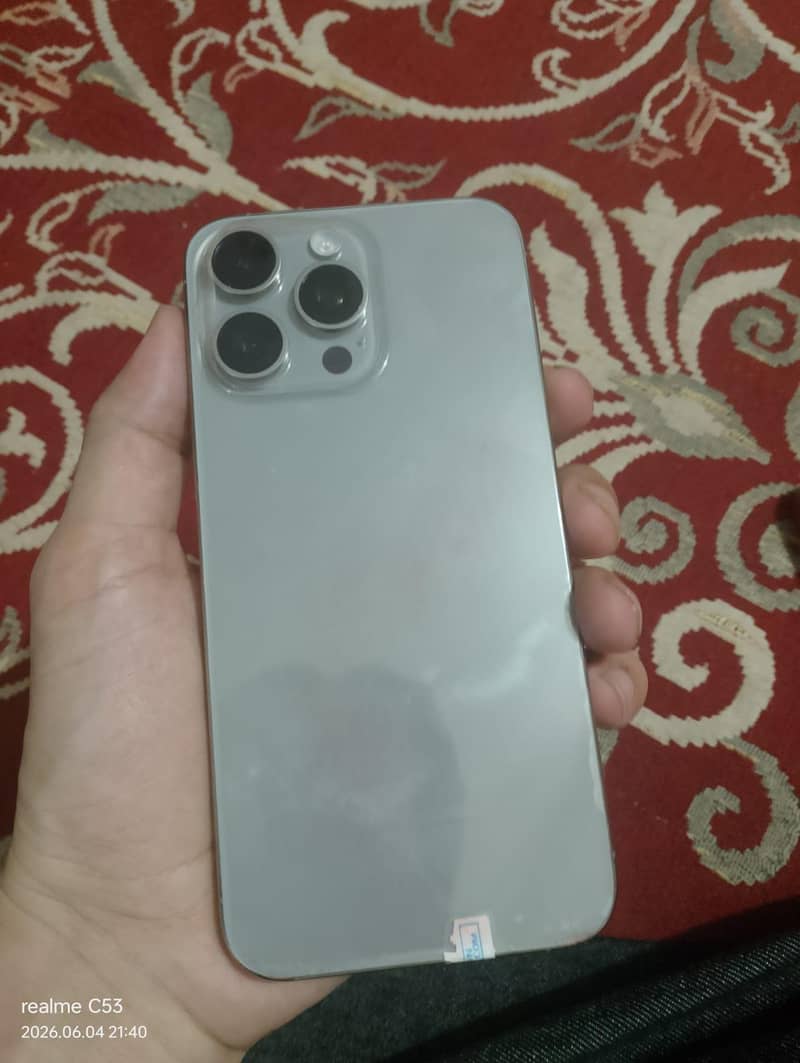 Apple iPhone 15 Pro Max 2