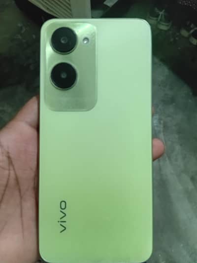 Vivo Y18