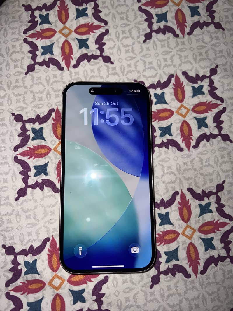 Apple iPhone 15 9