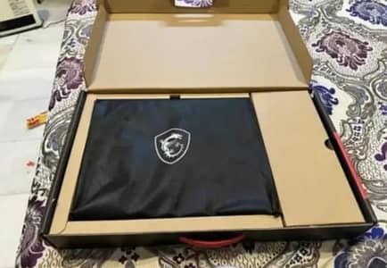 MSI raider Ge68 hx core i9 14th Gen rtx 4070 32gb ddr5 1tb SSD