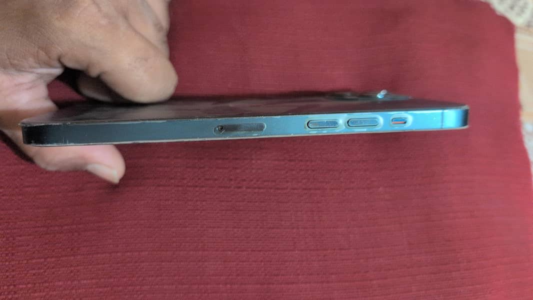 Apple iPhone 12 Pro Max 3
