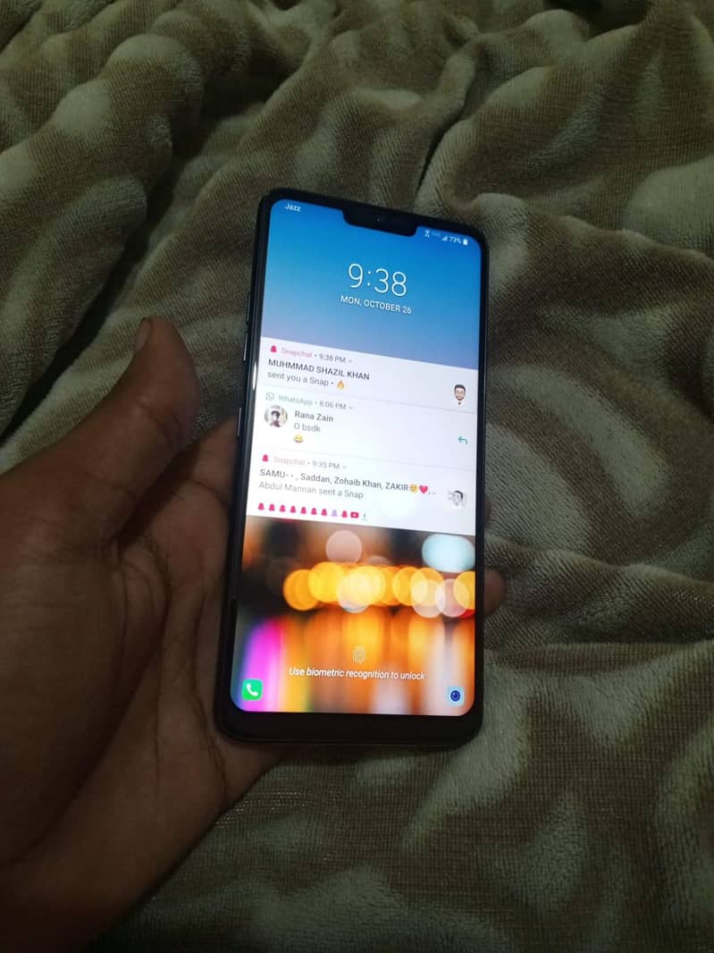 LG G7 ThinQ 1