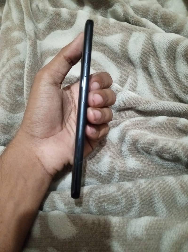 LG G7 ThinQ 8
