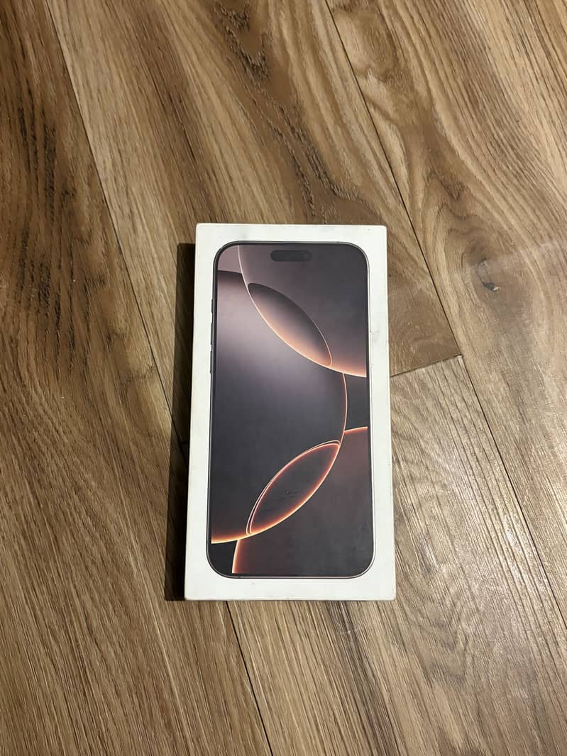 Apple iPhone 16 Pro Max 0