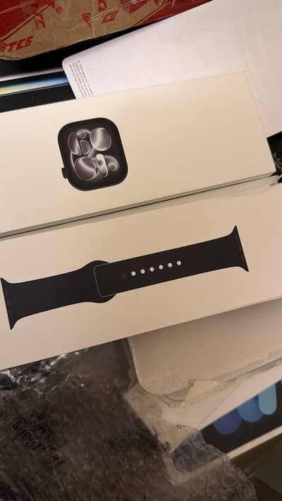 Apple Watch Series 11 46MM 100% Battery Health