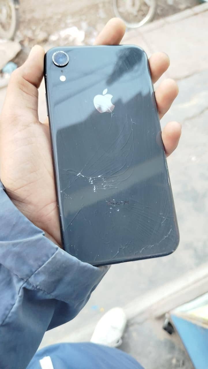 Apple iPhone XR 11