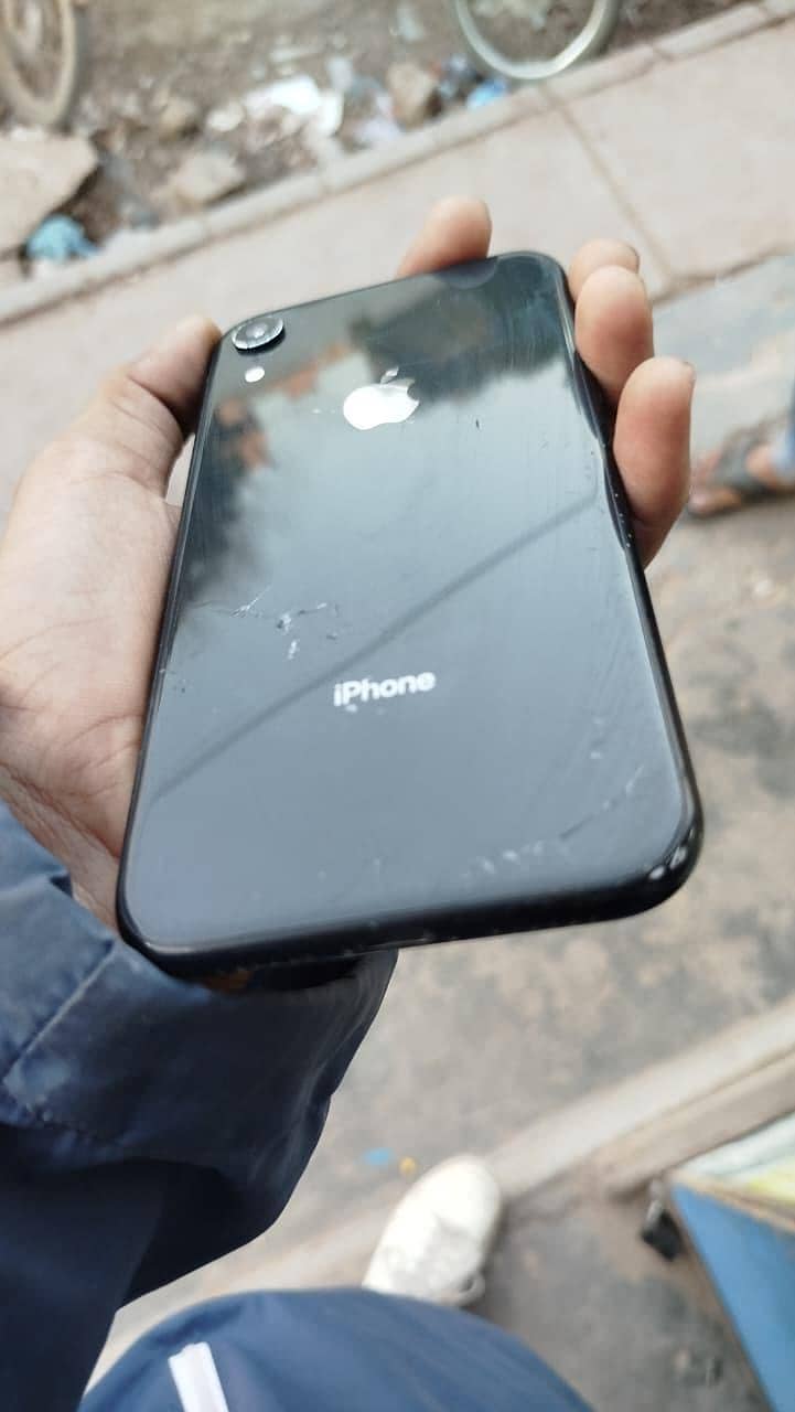 Apple iPhone XR 12