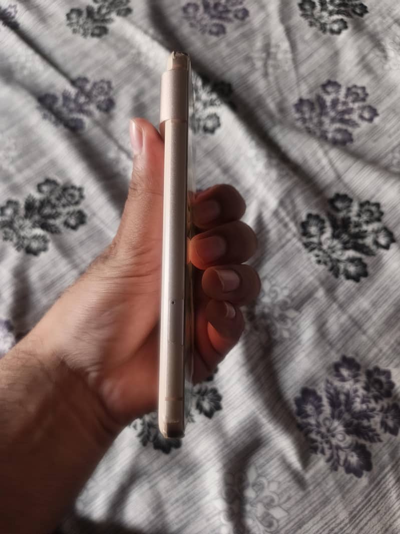 Google Pixel 8 3