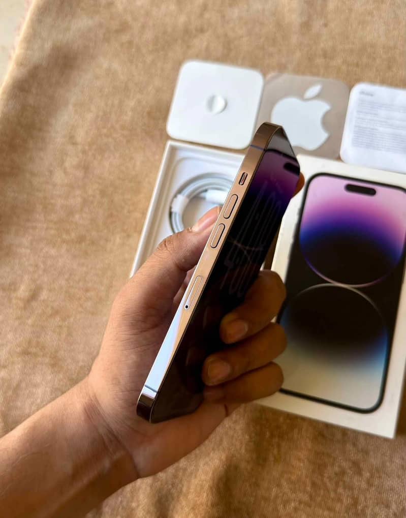 Apple iPhone 14 Pro 2