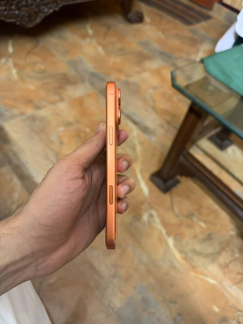 Apple iPhone 17 Pro Max 0